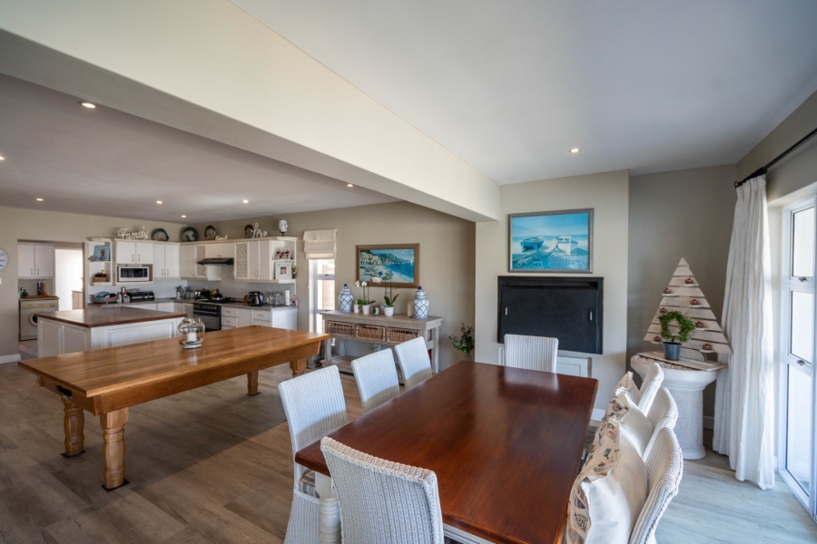 7 Bedroom Property for Sale in Royal Alfred Marina Eastern Cape